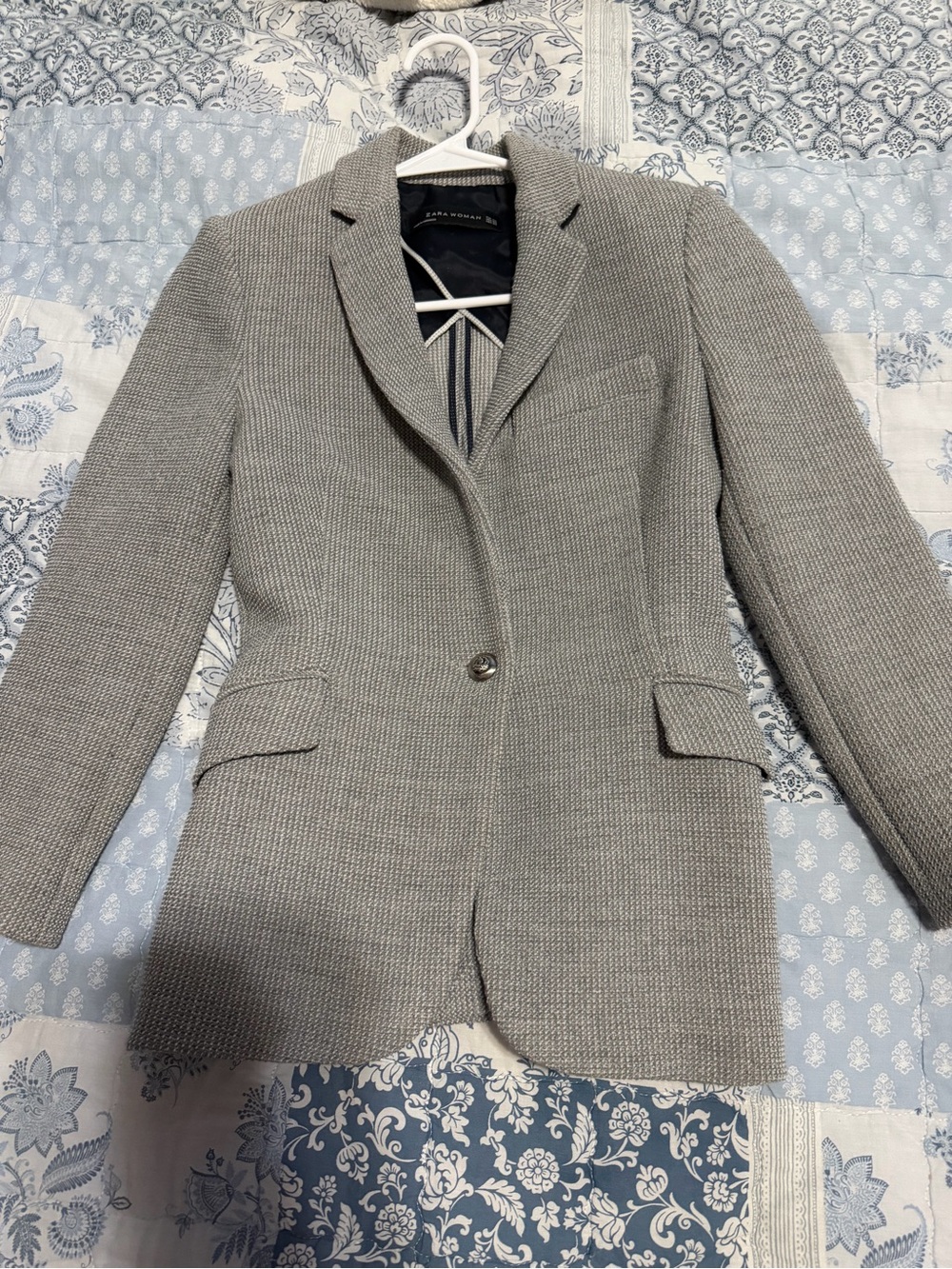 Zara Light Grey Single-Button Textured Blazer